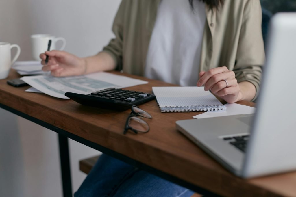 Accountant hourly rates and bookkeeping costs in the UK