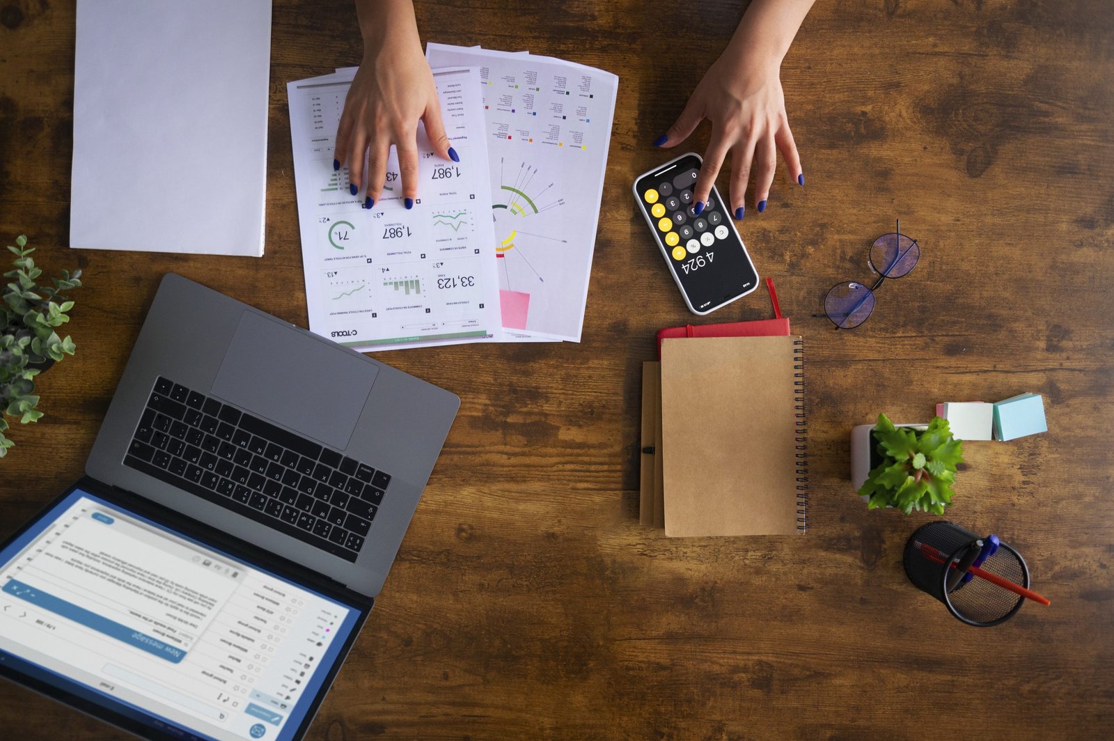 Monthly bookkeeping packages in the UK for small businesses and sole traders
